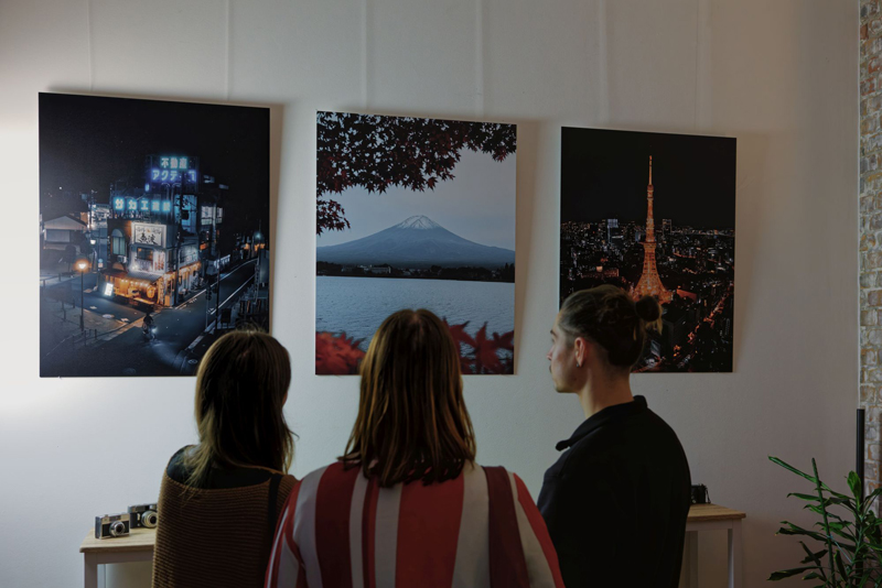 Fotogalerie Ausstellung in The Malamute Bar & Gallery